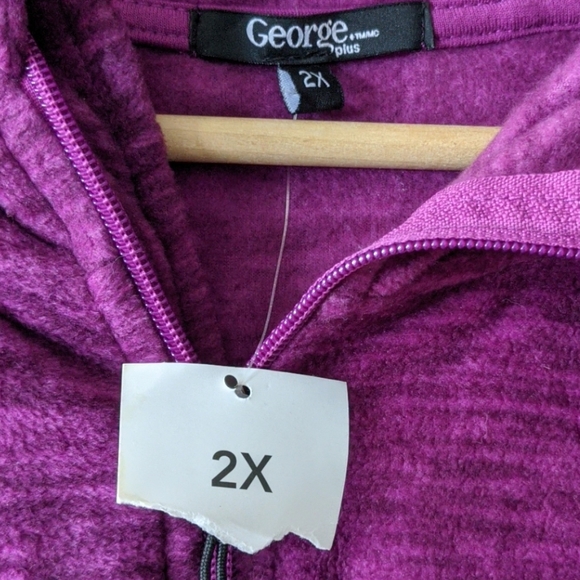 Light Fleece Zip Up Jacket - Picture 2 of 3